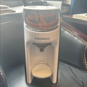 Baby Brezza Formula Dispenser